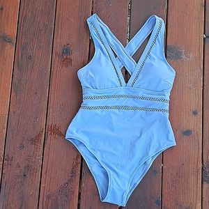 WOMAN'S ONE PIECE SWIMSUIT. TEMPT ME SIZE L